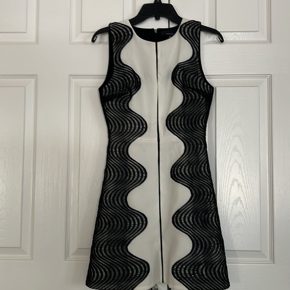 Vintage Color block Black And White 2 Tone Contrast Embroidery Accent Dress XS - Picture 4 of 15
